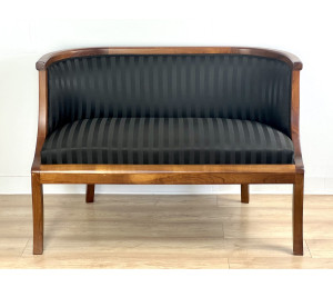 A28 Biedermeier Bergere Sofa aus massiven Kirschholz