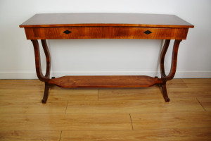 S29 Biedermeier Beistelltisch aus massiven Kirschholz