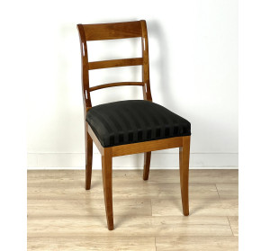 Einfacher Biedermeier Stuhl aus Kirschholz (K11)