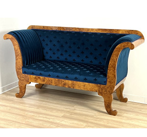 Luxus-Sofa im Biedermeier-Stil, Birkenmaser-Furnier (A22C)