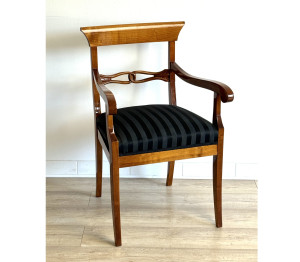 C29 Klassischer Biedermeier Armlehnstuhl