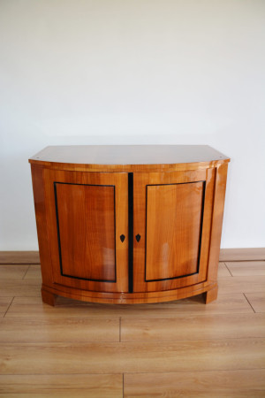B25 Biedermeier Schrank mit 2 Türen