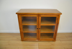 V31 Biedermeier Schränkchen