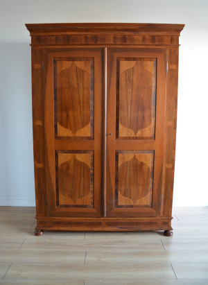 E40 Barocker Schrank