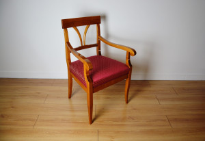 C15 Biedermeier Holzstuhl mit Armlehne