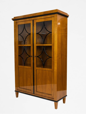 V15 Vitrine Biedermeierstil Kirsche