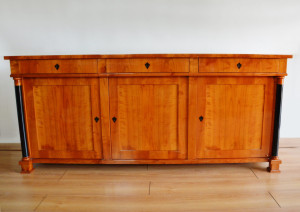B13 3-Türige Biedermeier Anrichte