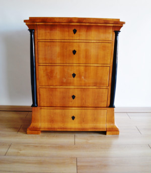 B12 Biedermeier 5-schublädige Kommode