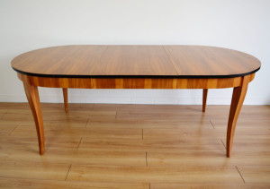 T35 Ovaler Biedermeier Esstisch aus massiven Kirschholz