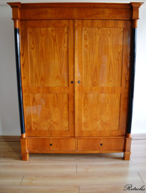 E18 Biedermeier Schrank