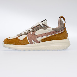 KAOTIKO RETRO RUNNING WOMAN
