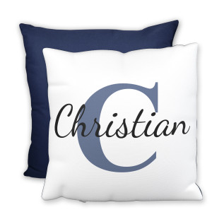 Personalisierbares Namenskissen mit farbiger Rückseite – Dein Name im eleganten Design als Geschenk, 40x40cm, Farbe Nachtblau | LOOXIS