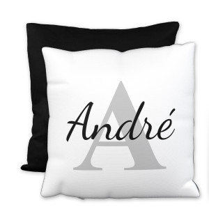 Personalisierbares Namenskissen mit farbiger Rückseite – Dein Name im eleganten Design als Geschenk, 40x40cm, Farbe Schwarz | LOOXIS