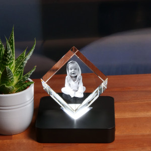 3D Laser Foto – Dein Foto als Glasgravur | Individuelles Geschenk | Würfel auf Ecke stehend | 6x6x6cm | LOOXIS