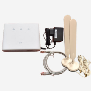 ZTE 12 V 4G Router för Husvagn  inkl. 2 ST camping antenn Paket