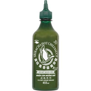 Sos chili Sriracha z konopią (chili 61%) bardzo ostry 455ml - Flying Goose