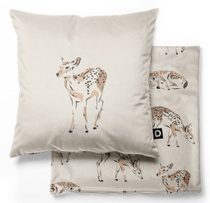 Poduszka dekoracyjna Nature 40x40 cm sarenki na beżowym tle SELSEY