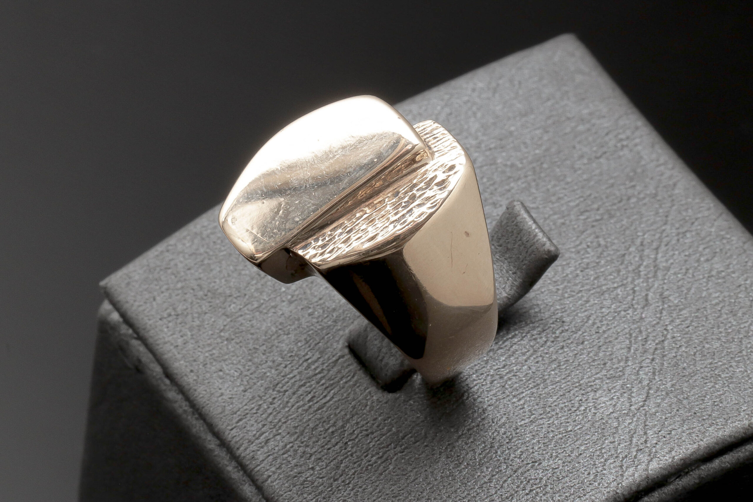 Sero Guld Dame ring i 14 karat guld