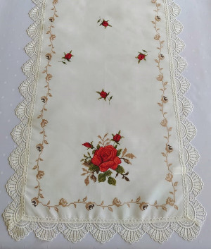 Bieżnik 60x120 w kolorze kremowym z czerwonymi różami