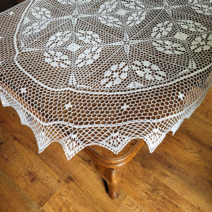 Obrus szydełkowy 130x180 w kolorze białym „Wanda”