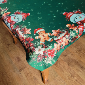 Obrus świąteczny 110x160 w kolorze zielonym z bałwankiem