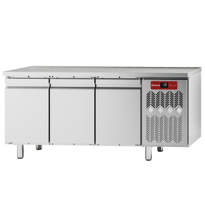 Kühltisch, belüftet, 3 Türen GN 1/1