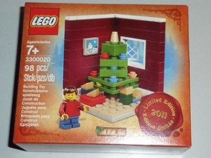 Lego Christmas Tree Scene Ltd. Edition Holiday Set (3300020)