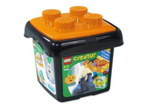 Lego Halloween Bucket (7836)