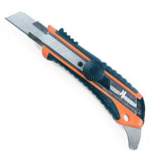 Nóż wysuwany 18mm STACO NORDIC 46032.STACO