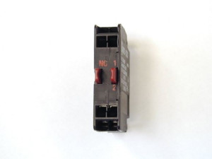 M22-CKC01 Element stykowy 1R moc. tył, zac. sprężynowy; EATON