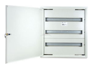 Rozdzielnia natynkowa, metalowa 72M 3x24M IP30 kl.I, z zamkiem, NRPsm72Z (3x24)