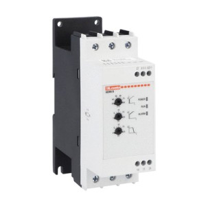 Softstart typu ADXNB, 2,2kW (400V), wersja podstawowa, wbudowany przekaźnik bypass. Zasilanie pomocnicze 100...240VAC. Znamionowe napięcie pracy 208...600VAC, 6A
