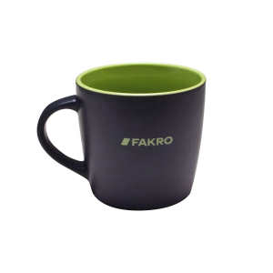 Czarny kubek z logotypem FAKRO FAKRO