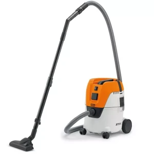 Stihl SE 62 E odkurzacz przemysłowy z gniazdem na elektronarzędzia