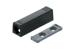 BLUM 956.1201 adapter prosty do TIP-ON, wersja krótka, czarny w opakowaniu 1/50