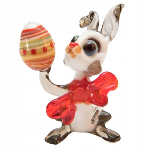 Szklana FIGURKA rzeźba KRÓLICZEK Z JAJKIEM PISANKĄ