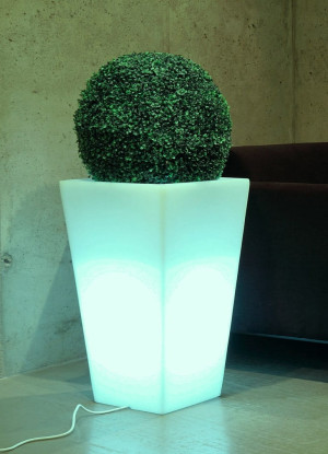  Smukła donica podświetlana Monumo Slim line S Light żarówka
RGB H:70