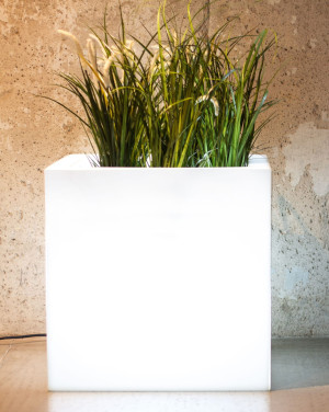  Kwadratowa donica podświetlana Monumo Pixel Pot Light barwa
neutralna H:50