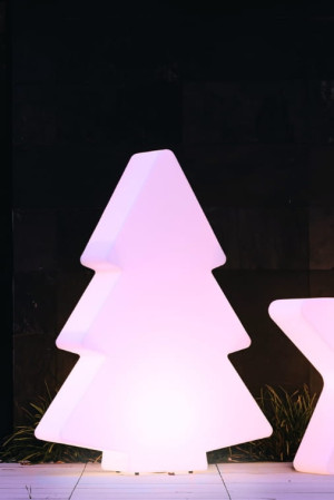  Choinka wysoka LED, 140 cm, zewnętrzna, RGB z pilotem, przewód 3m