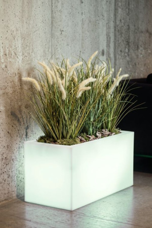  Podłużna niska donica podświetlana Monumo Lungo Light
żarówka RGB H:38