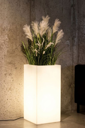  Wysoka donica podświetlana Monumo Tower Pot Light barwa
ciepła H:70