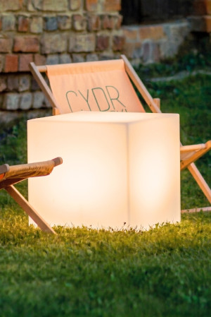  Kwadratowa nowoczesna lampa Kubik Monumo Light barwa ciepła
H:50