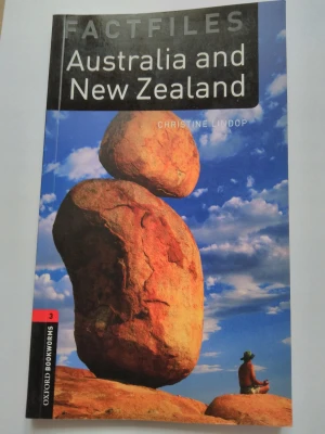 Factfiles 2E 1: Australia and New Zealand - Christine Lindop - książka