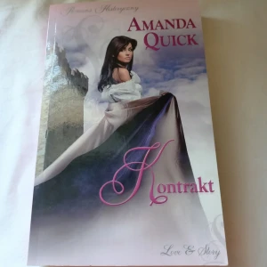 Kontrakt - Amanda Quick - książka