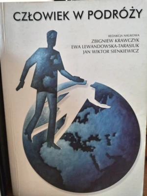 CZŁOWIEK W PODRÓŻY - RED.ZBIGNIEW KRAWCZYK, RED.JAN WIKTOR SIENKIEWICZ, - książka