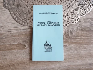 Kapłan. Pasterz i przewodnik wspólnoty parafialnej - praca zbiorowa - książka