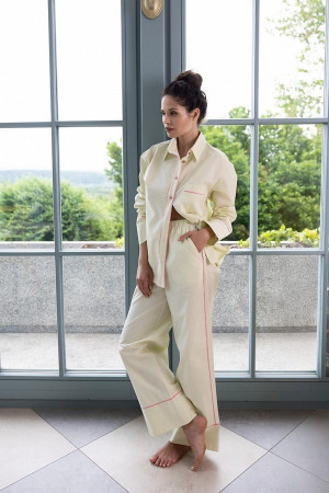 Bawełniana piżama damska Raven długa z kołnierzykiem od Sensis