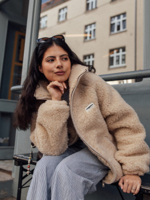 Meggstore - bomber jacket Almond