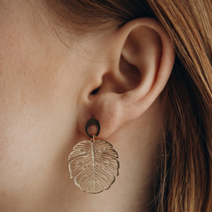 Kolczyki pozłacane liść monstery