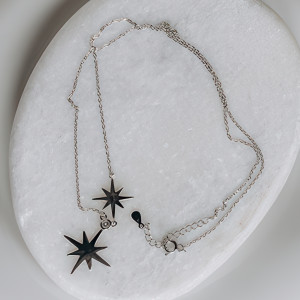 Naszyjnik srebrny z gwiazdami i cyrkonią
